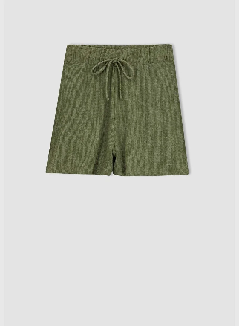 DeFacto Woman Knitted Short
