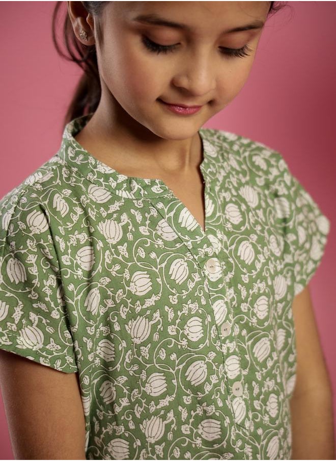 sanskrutihomes Printed Pure Cotton Notch Neck Top and Pyjama Set by Styli  - Image 5