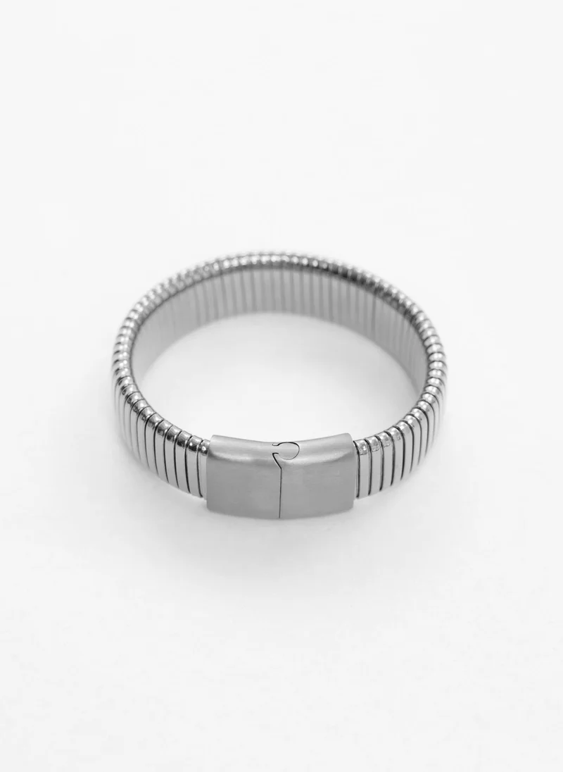 Lichi  Wide bracelet with a ribbed texture for Women | Best Price UAE