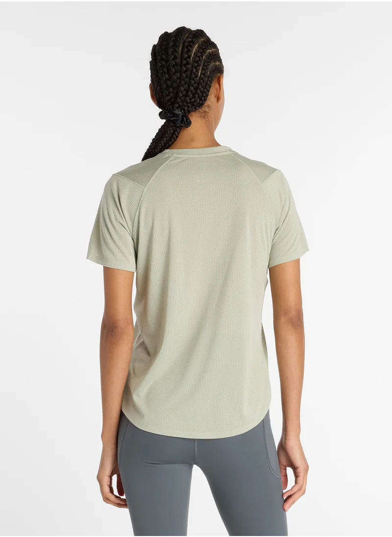 نيو بالانس Athletics T-Shirt