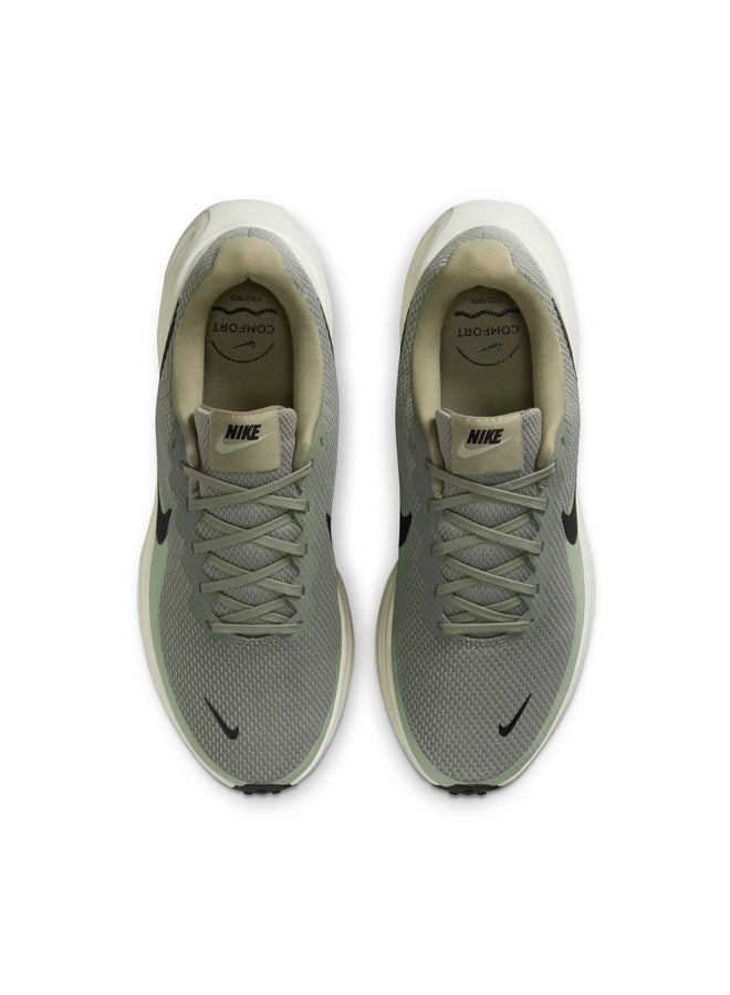 Nike Revolution 8 - Image 3