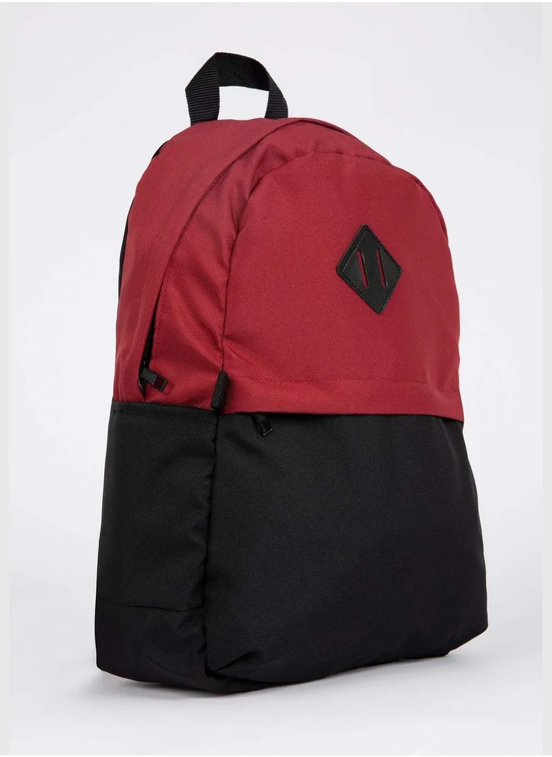 ديفاكتو Front Pocket Zip Backpack