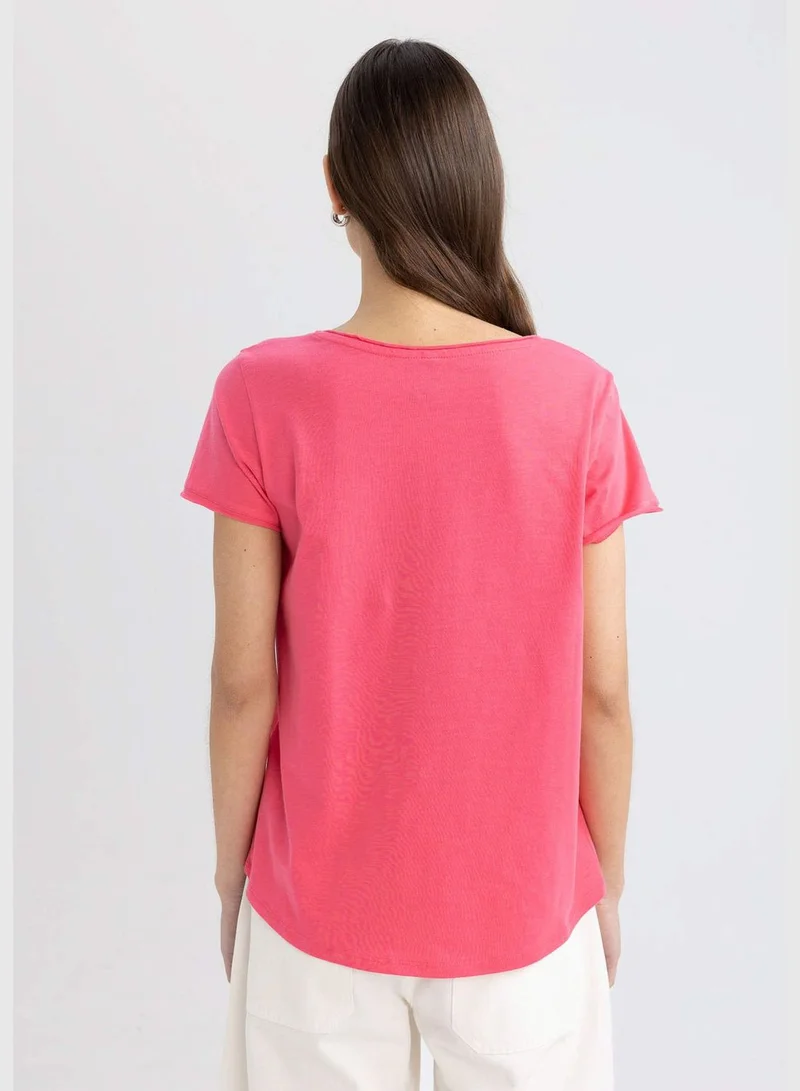 ديفاكتو Regular Fit V-neck Short Sleeve T-Shirt