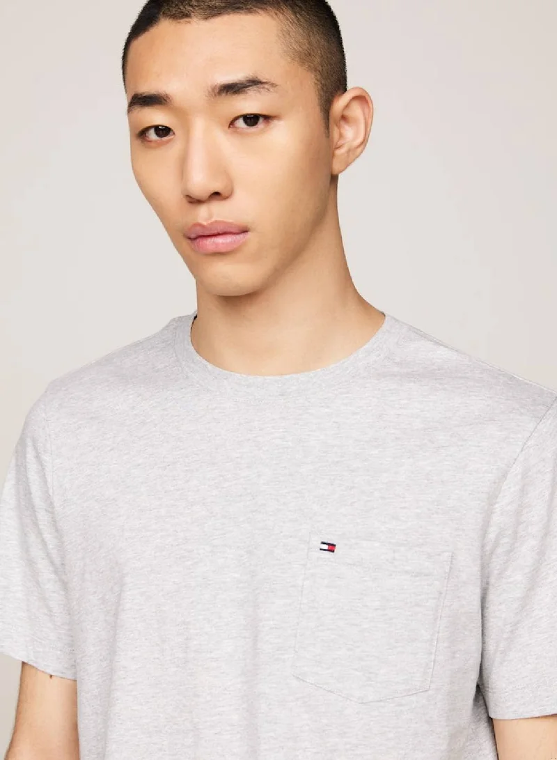 TOMMY HILFIGER Crew Neck Patch Pocket T-Shirt