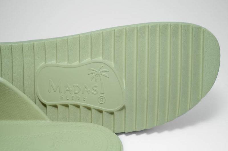 Madas Oyster Slide Waterproof Beach Slides - Unisex - Image 3