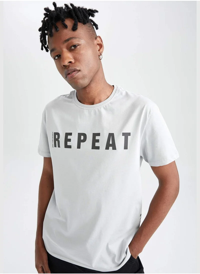 DeFacto Regular Fit Crew Neck Short Sleeve Slogan Print T-Shirt