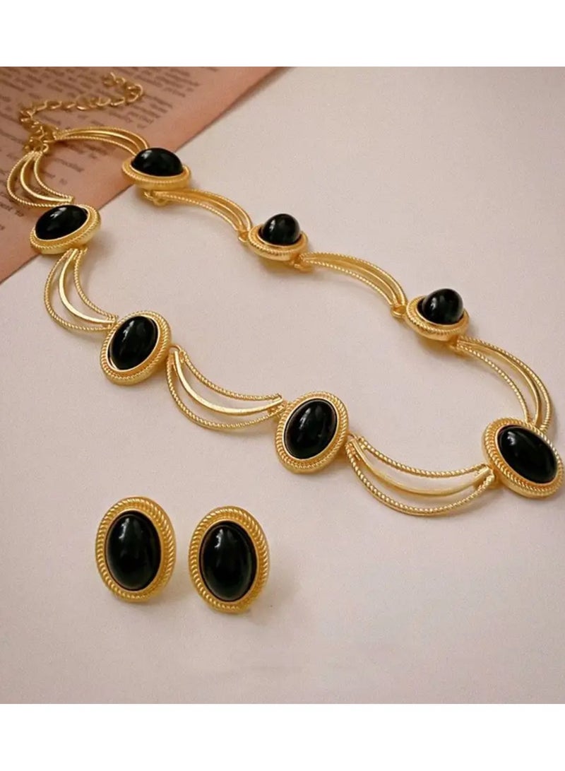 نيو ستايل طقم اكسسوارات نسائي فاخر مكون من سلسال وحلق اذن مطلي باللون الذهبي عيار 18 - Image 3