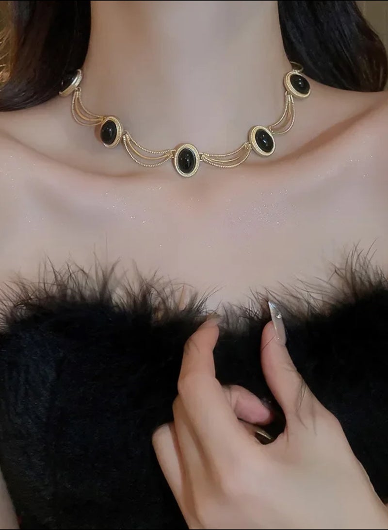 نيو ستايل طقم اكسسوارات نسائي فاخر مكون من سلسال وحلق اذن مطلي باللون الذهبي عيار 18 - Image 4