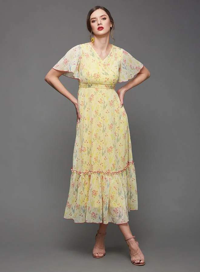 Miss Chase Miss Chase All-Over Floral Print Ruffled Hem Maxi Dress