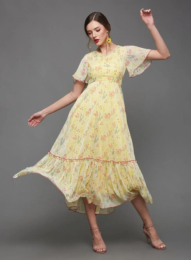 Miss Chase Miss Chase All-Over Floral Print Ruffled Hem Maxi Dress