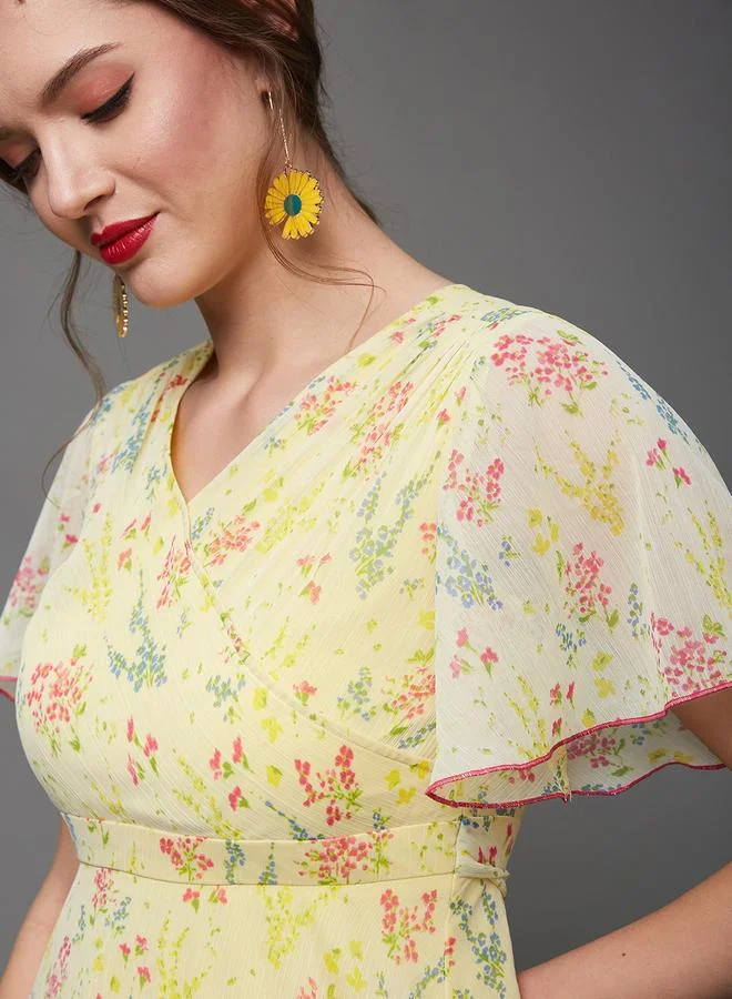 Miss Chase Miss Chase All-Over Floral Print Ruffled Hem Maxi Dress