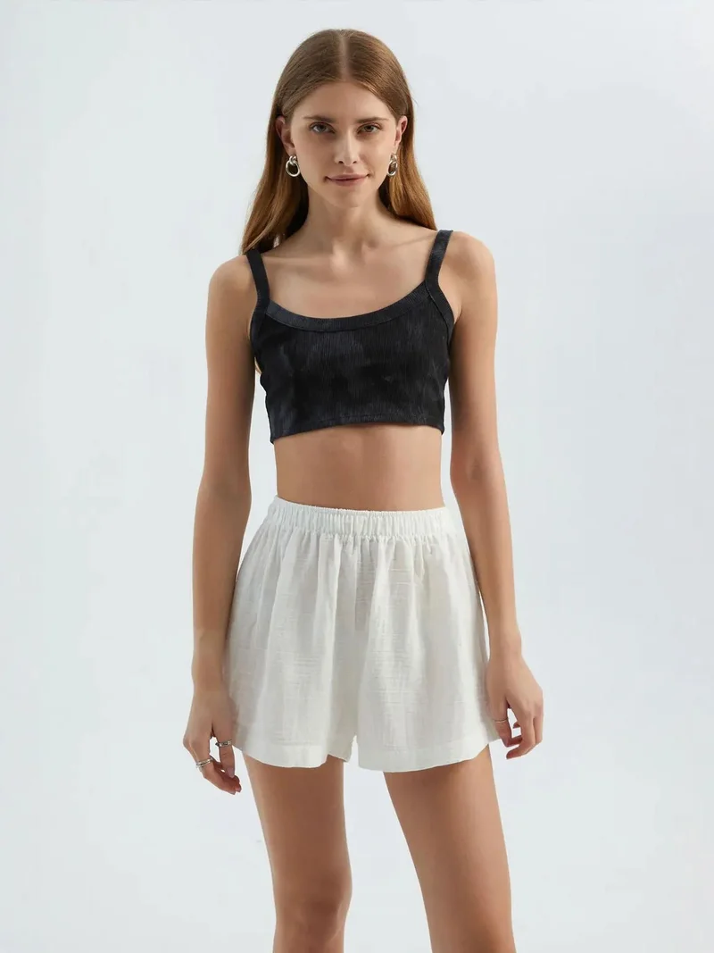 زوبعة شورت كتان بخصر مرتفع وخصر مطاطي