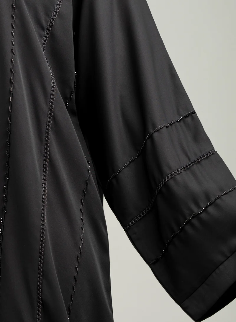 IKKXA Modern Crystal Cascade Emiraati Abaya AIK5074 Black
