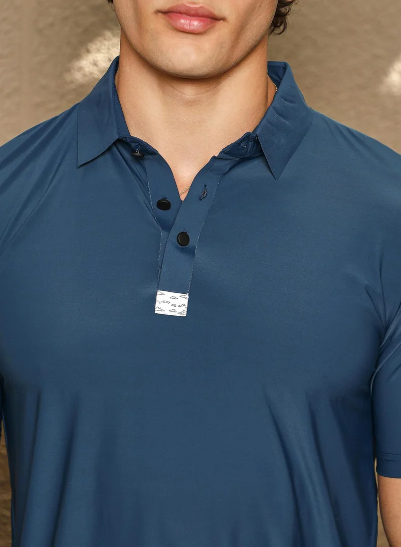 Campus Sutra Men's Navy Blue Seamless Solid Polo T-Shirt