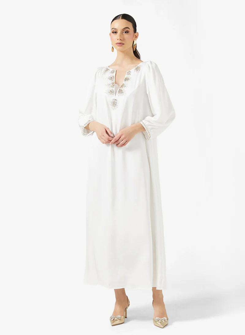 Khizana Puff Sleeved Jalabiya With Embellished Neckline