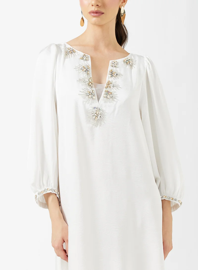 Khizana Puff Sleeved Jalabiya With Embellished Neckline