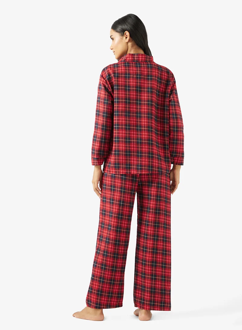 جينجر طقم بيجاما وقميص بأزرار كاروهات