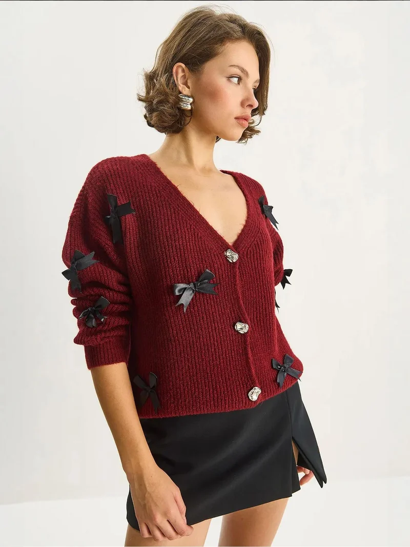 Bianco Lucci LUCCI Oversized Bow Detailed Cardigan