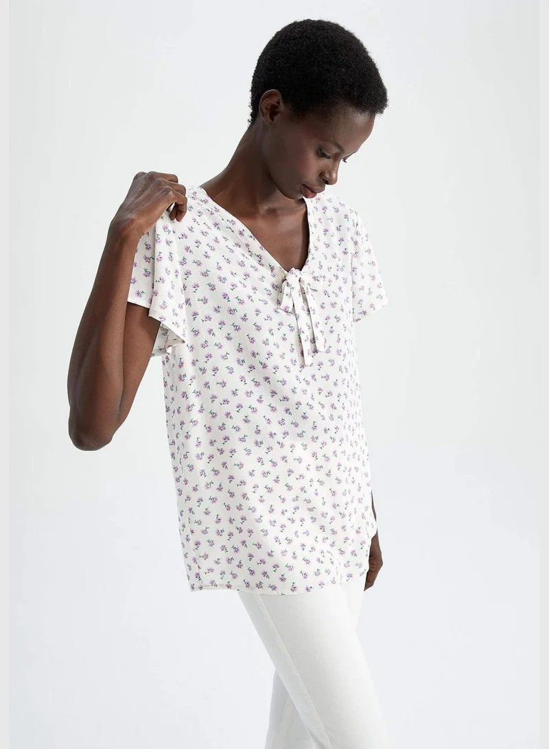 ديفاكتو Woman V Neck Woven Short Sleeve Blouse