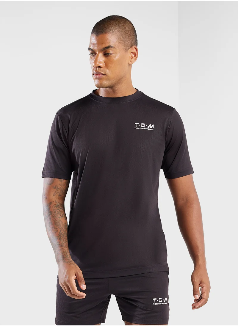 ذا جيفينج موفمنت Regular Fitted T-Shirt