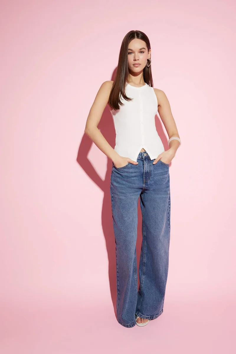 Defacto Fitted Crew Neck Basic Ribbed Sleevless Blouse