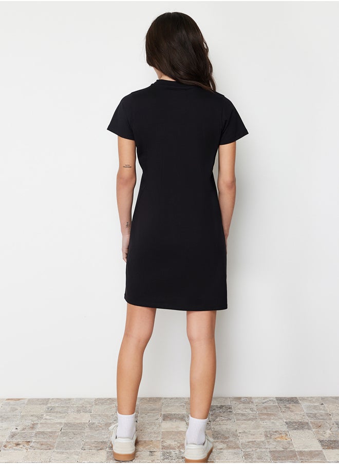 trendyol - Black 100% Cotton Pocket Detailed Crew Neck Short Sleeve Knitted T-shirt Dress TWOSS24EL00120 - Image 1