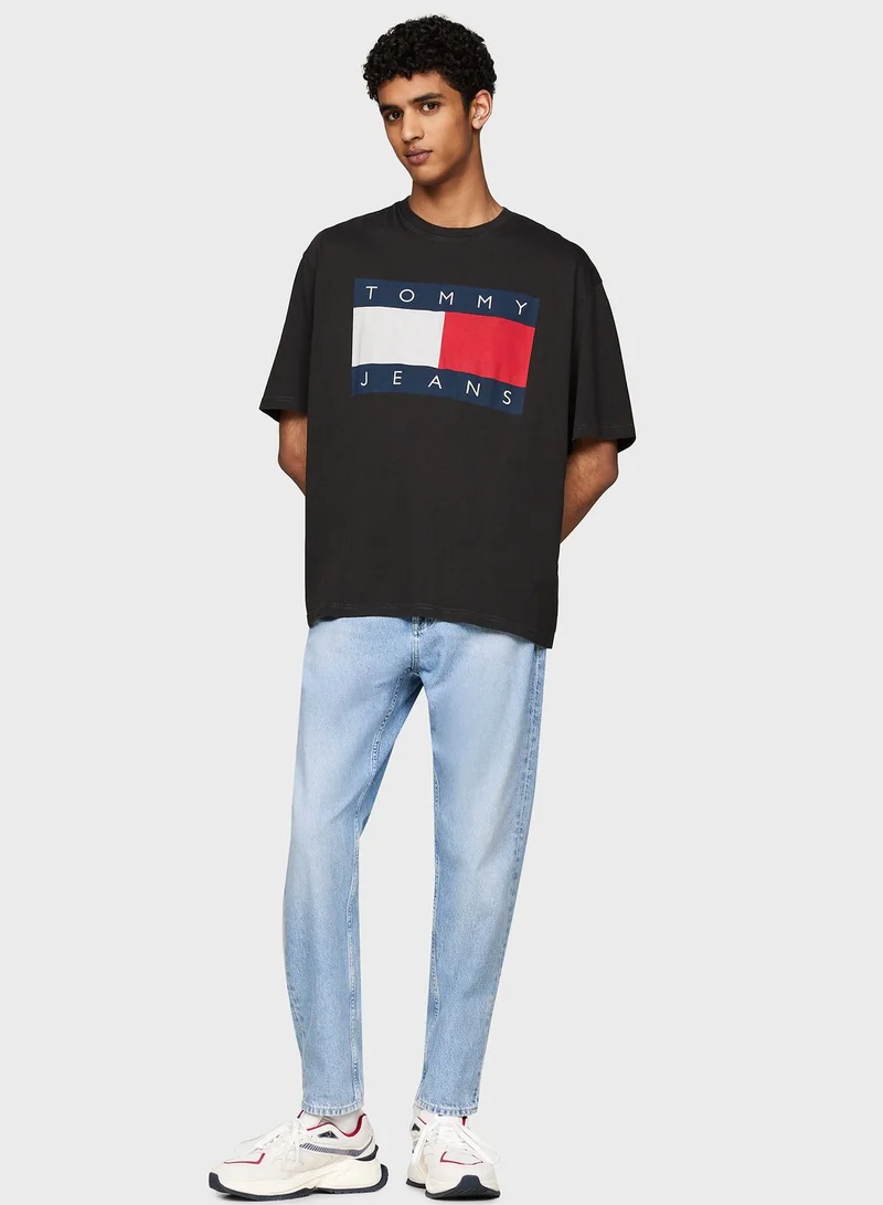 TOMMY JEANS Logo Big Flag Crew Neck T-Shirt