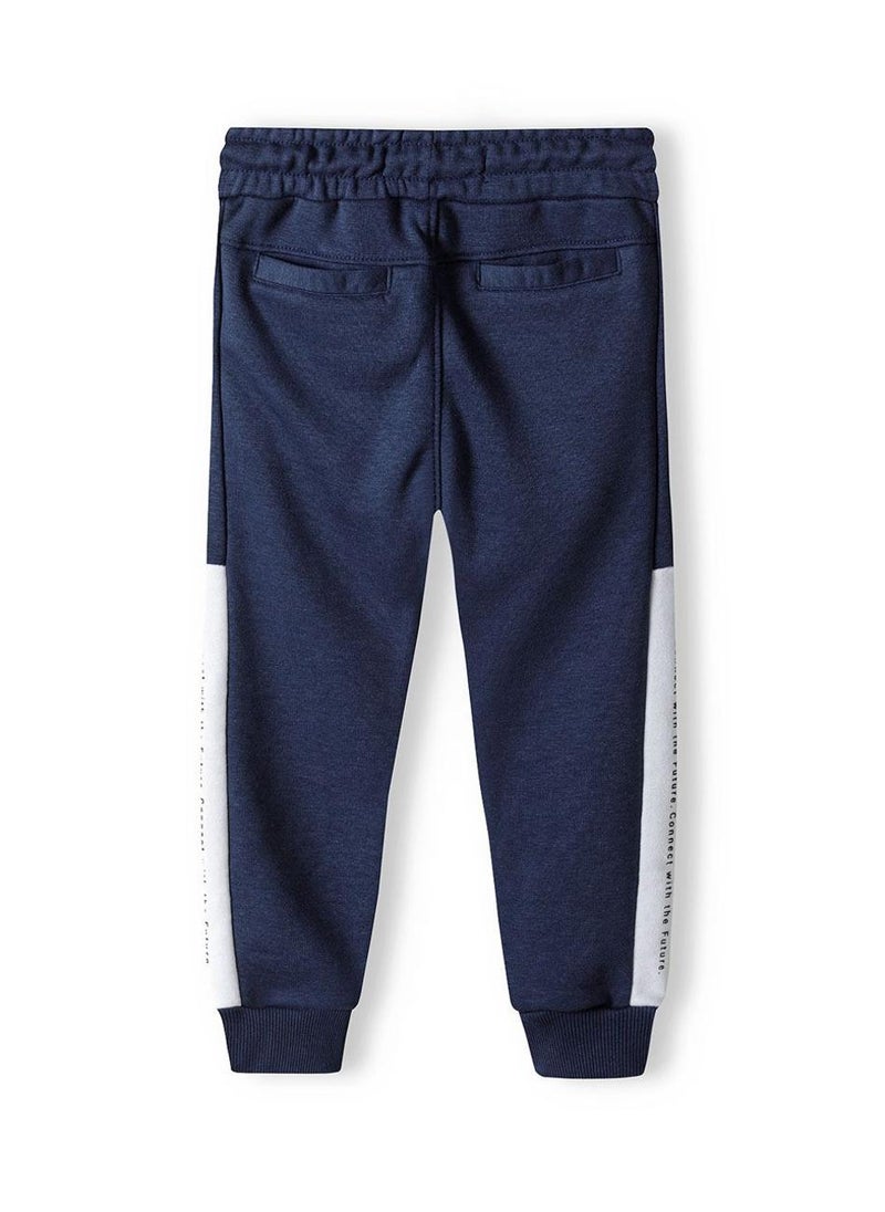 مينوتي بنطال جوجر أولادي بخصر مطاطي وجوانب بلون متباين - Image 2