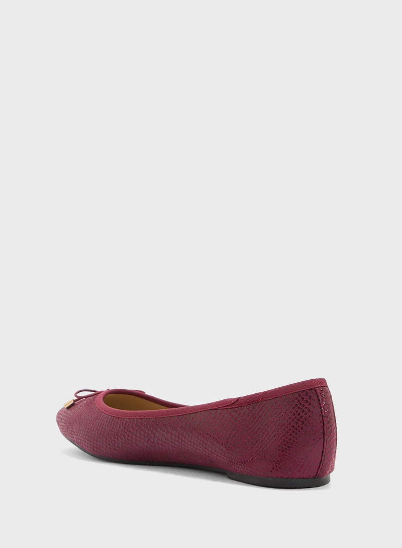 Spot-On Woven Detail Ballerina