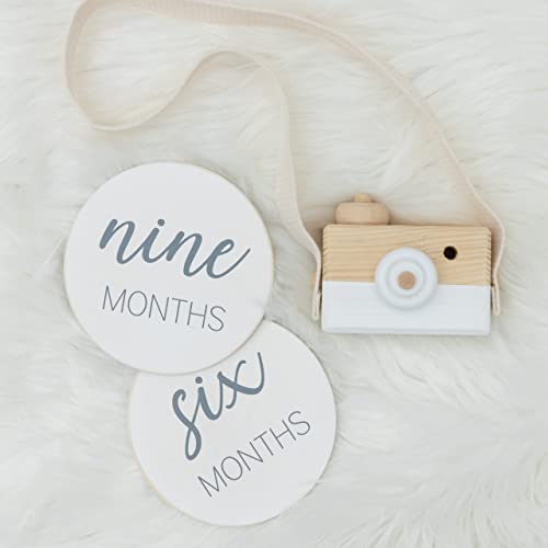 Pondering Pine Natural Baby Milestone Discs - White Stain Wood Milestone Disc Set with Bag and Hello World Announcement Card - 13 Wooden Milestones Cards, Newborn Monthly First Year Picture Props, 1-12 Months - Image 4