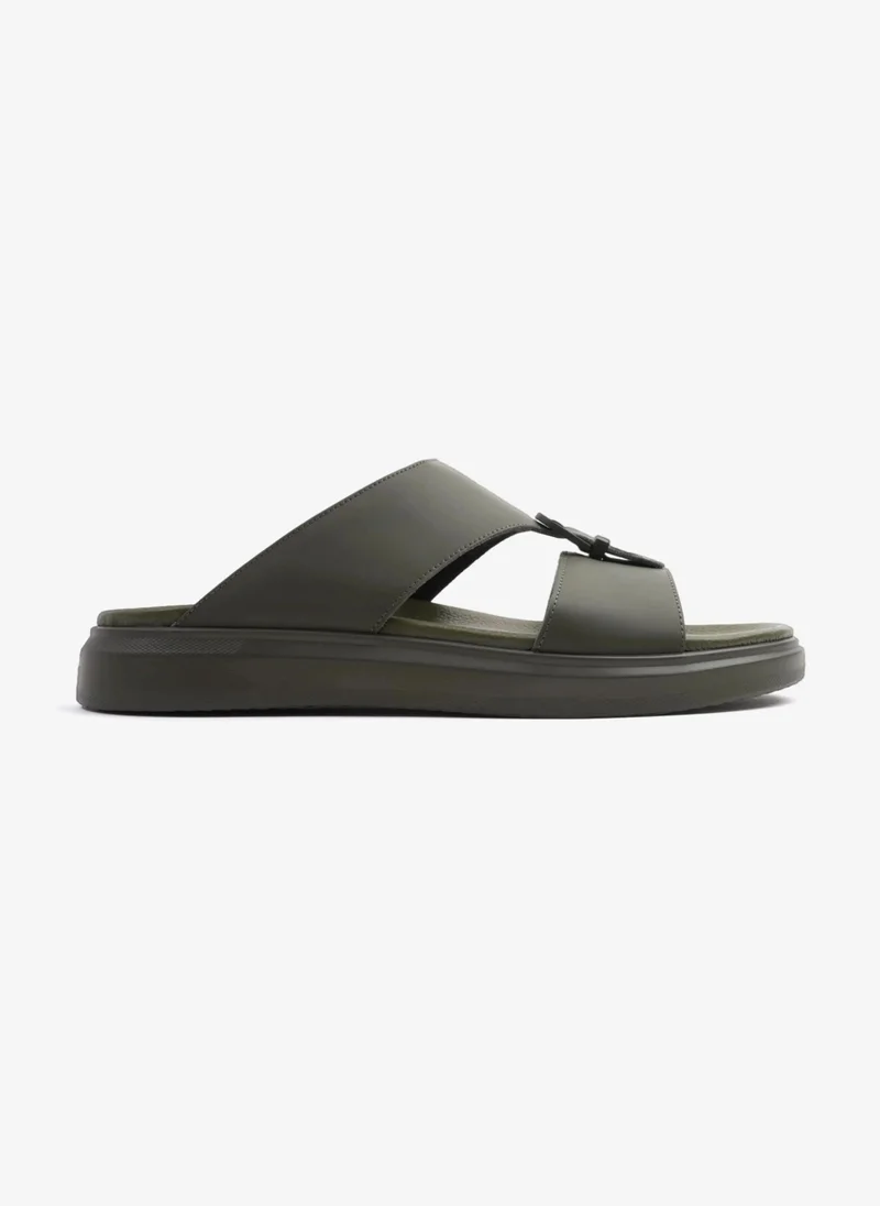 اومو كافالير UOMO CAVALIER CLASSIC TRIM EXTRA CUSHIONED SANDALS