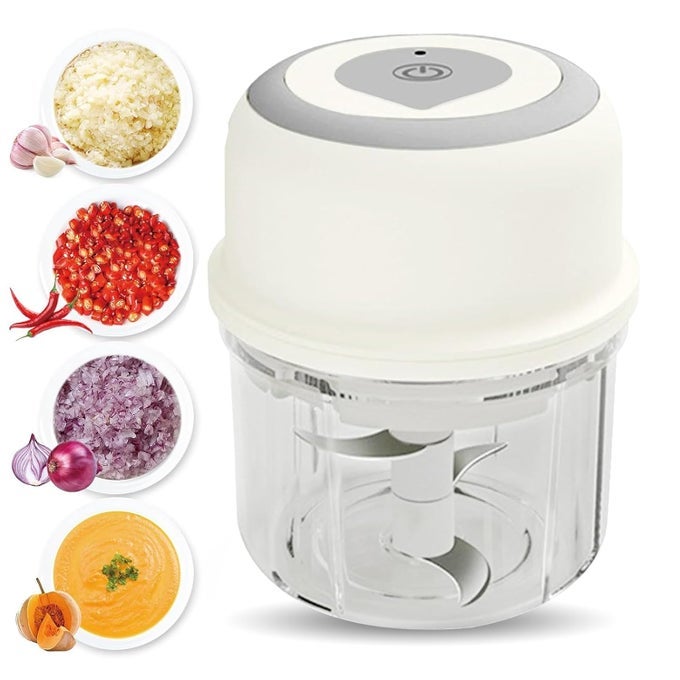 RECHARGEABLE MINI ELECTRIC CHOPPER FOOD GRADE BOWL STAINLESS STEEL BLADES TYPEC SAFETY LOCK ONE TOUCH OPERATION FOR MINCING GARLIC GINGER ONION VEGETABLE MEAT NUTS 250 ML WHITE