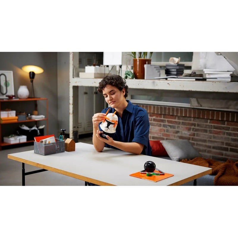 LEGO - Star Wars Clone Commander Cody Helmet 766 Pieces - 75350 - Image 5