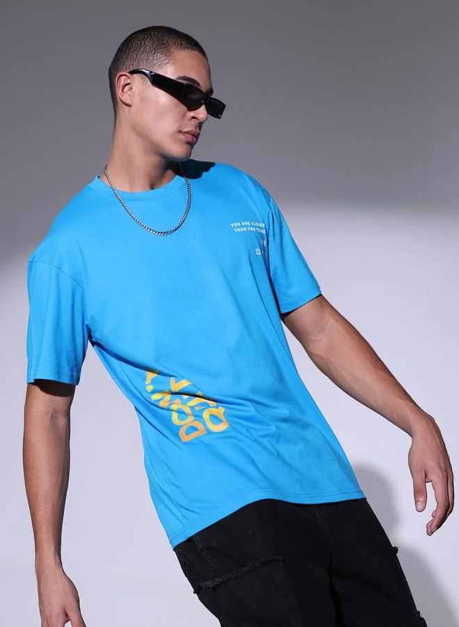 هوبرهولمي تيشيرت قطن أزرق بقصة عادية للرجال بمظهر كلاسيكي وراحة فائقة