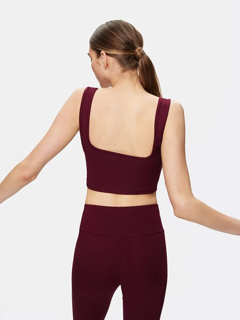 ال تي بي Red Tank Top