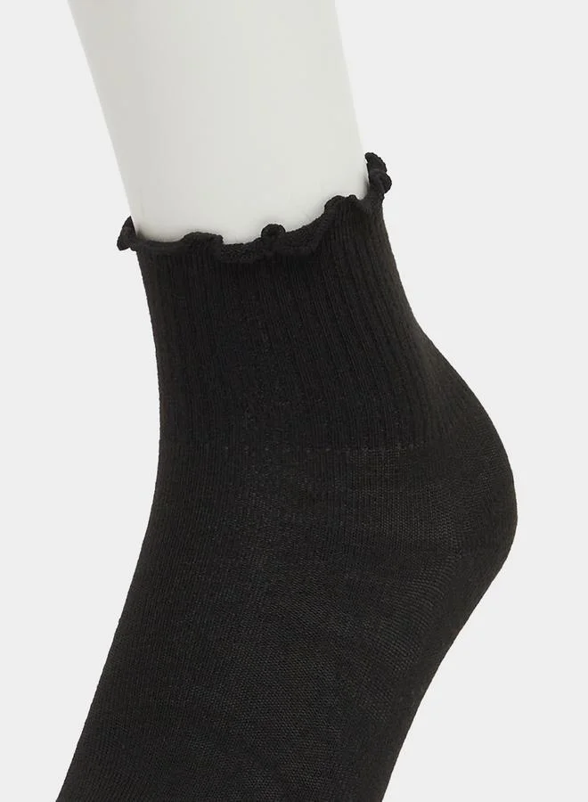 Styli Styli Set of 3 - Solid Crew Socks