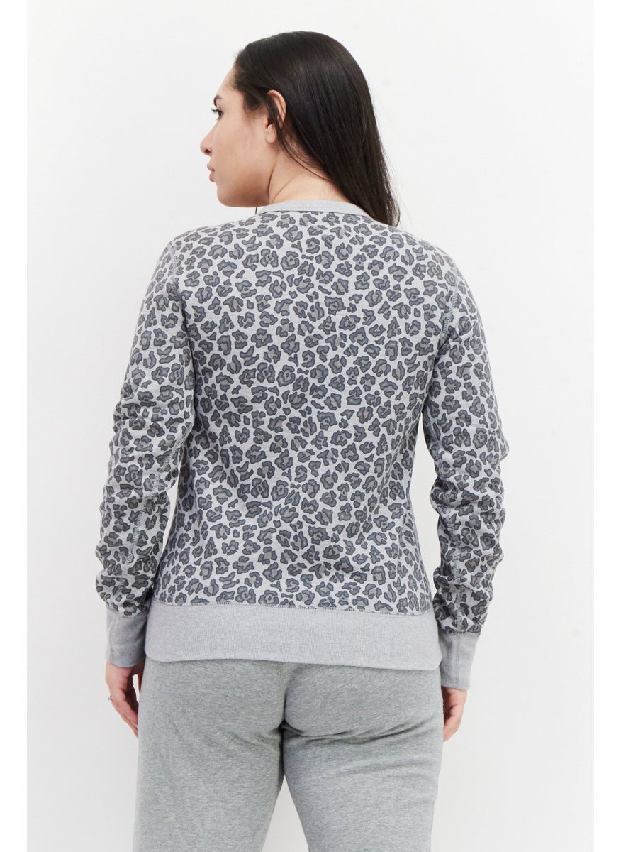 CONVERSE Women Sportswear Fit Outdoor Sweatshirt, Grey  - Image 3