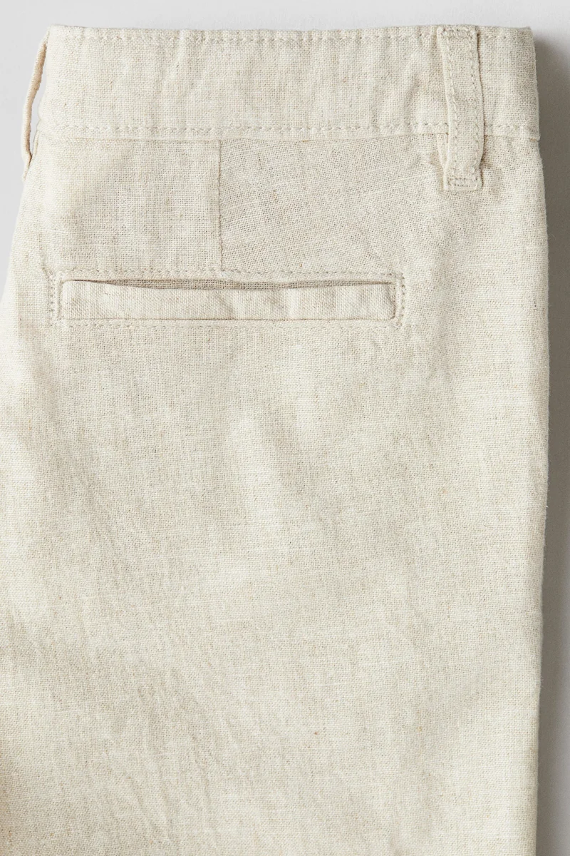 اتش اند ام Linen-blend chino shorts