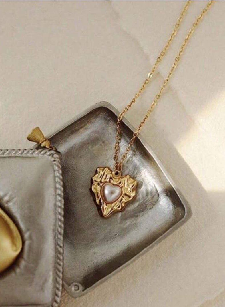 Equal Women's Stainless Steel Gold Plated Necklace Very Elegant - Image 3