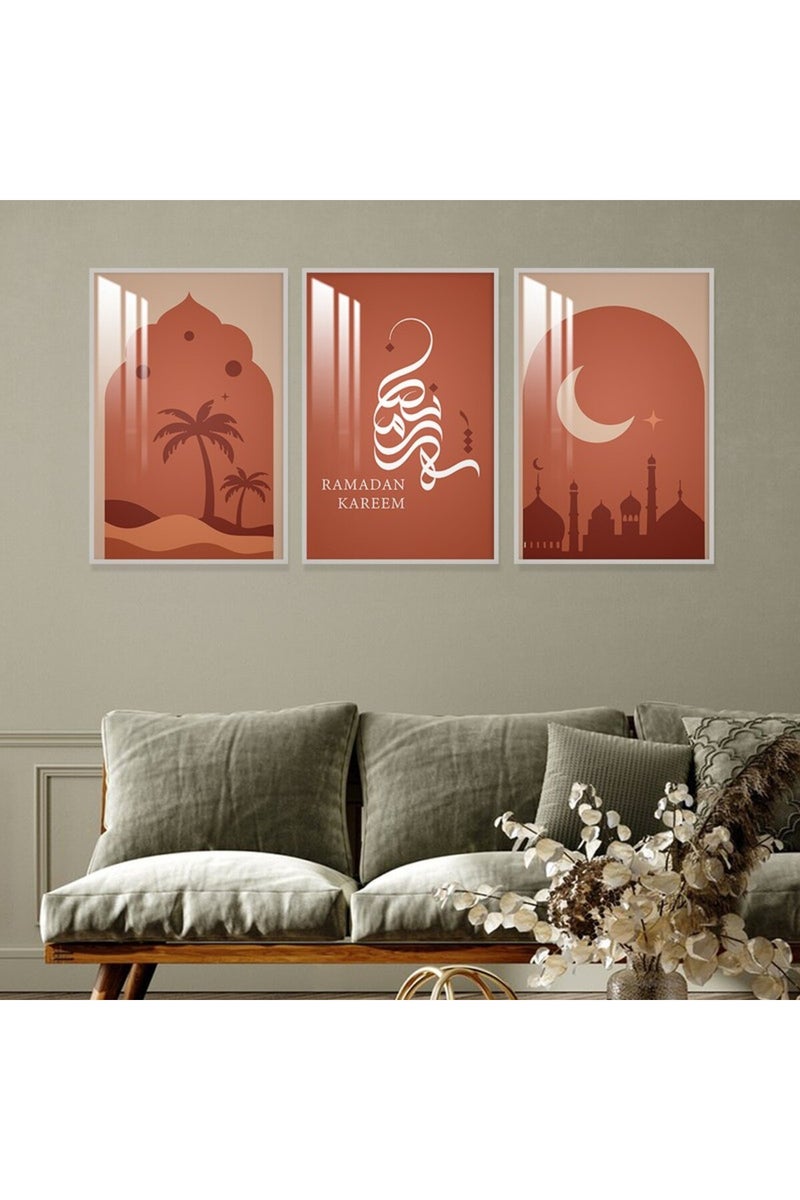 ماركتنا ثلاث لوحات جدارية خشبية بتصميم إسلامي لشهر رمضان، مع إطار وطبقة أكريليك شفافة. - Image 1