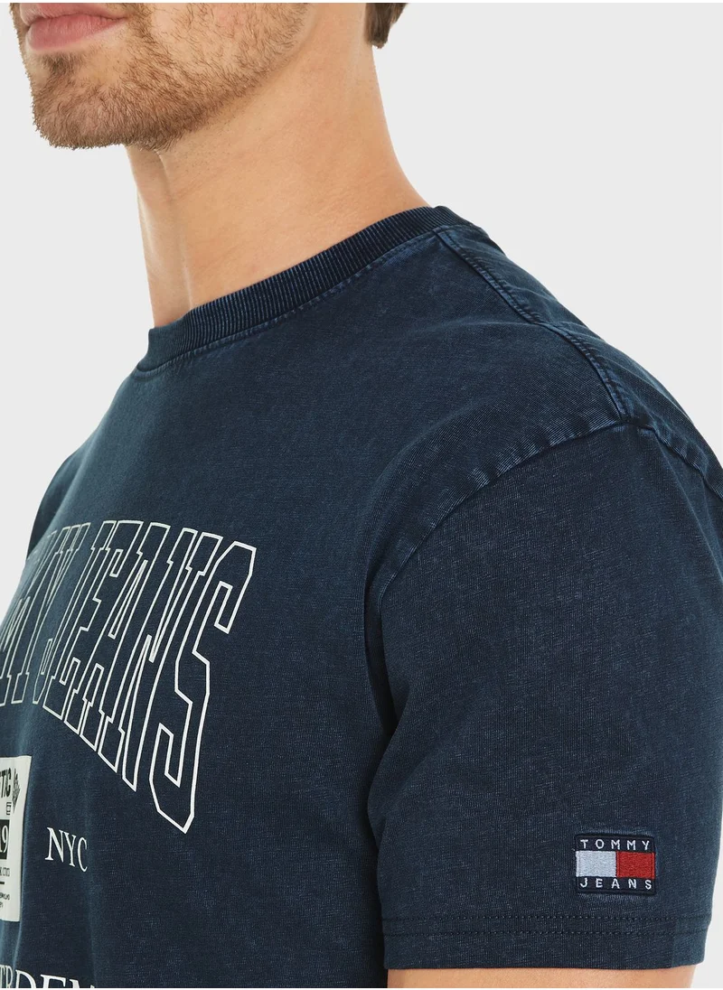 TOMMY JEANS Graphic Crew Neck T-Shirt