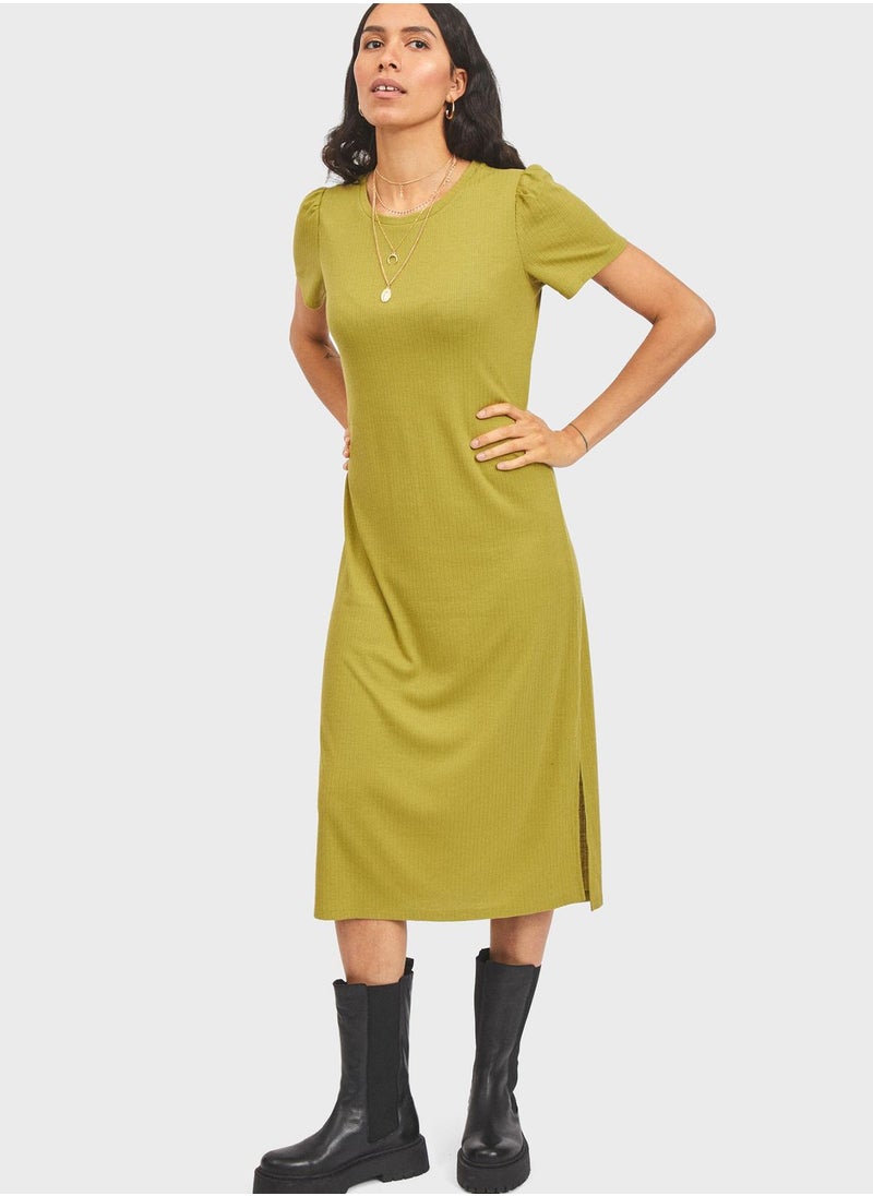 Crew Neck Pleated Dress - pzsku/ZC3C146471FBFC374BFCEZ/45/_/1698933348/2ffac38d-9589-441e-815f-d5af857187a8