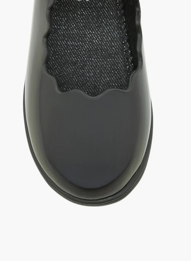 JUNIORS Girls Scallop Detail School Shoes with Hook and Loop Closure