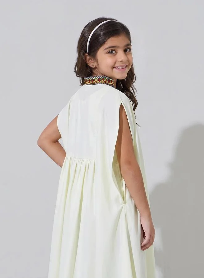 Amirah Girls Off White Embroidered Cape Sleeve V-Neck Kaftan