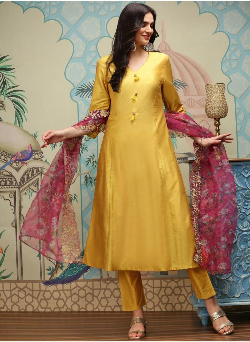 ISHIN Yellow Kurta Set Straight Fit 3/4 Sleeve Sleeve made from POLY VISCOSE featuring Self Design design and Round Neck neckline - Perfect for Ethinic!  - Image 5