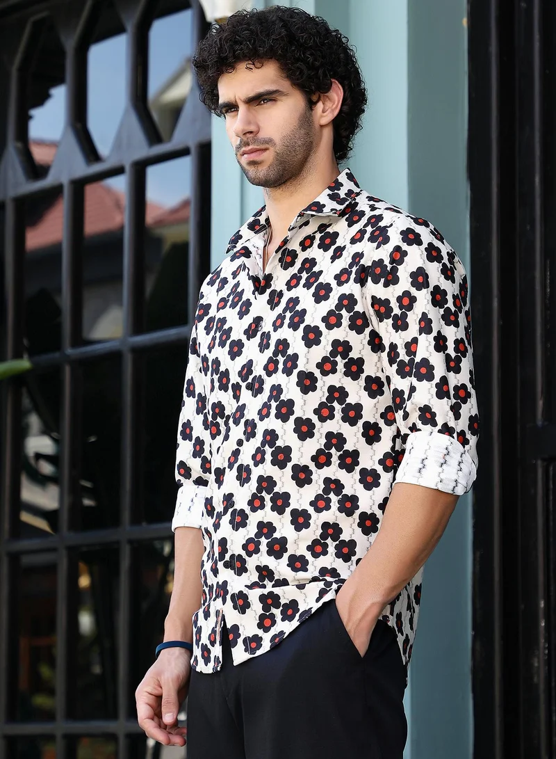 Campus Sutra Men's Onyx Black & Crimson Red Retro-Bloom Tactile Shirt