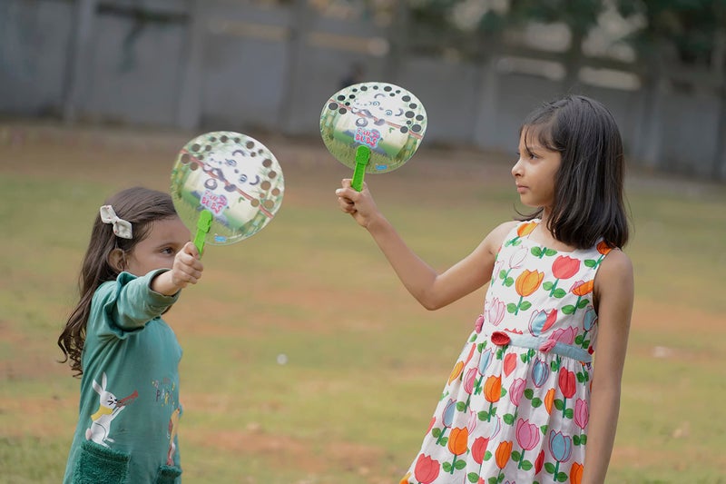 Bubble Magic Fan Bubs Panda, Bubble Solution with Hand Fan for The Kids 3 Year and Above, Multicolor, FB50012 - Image 2