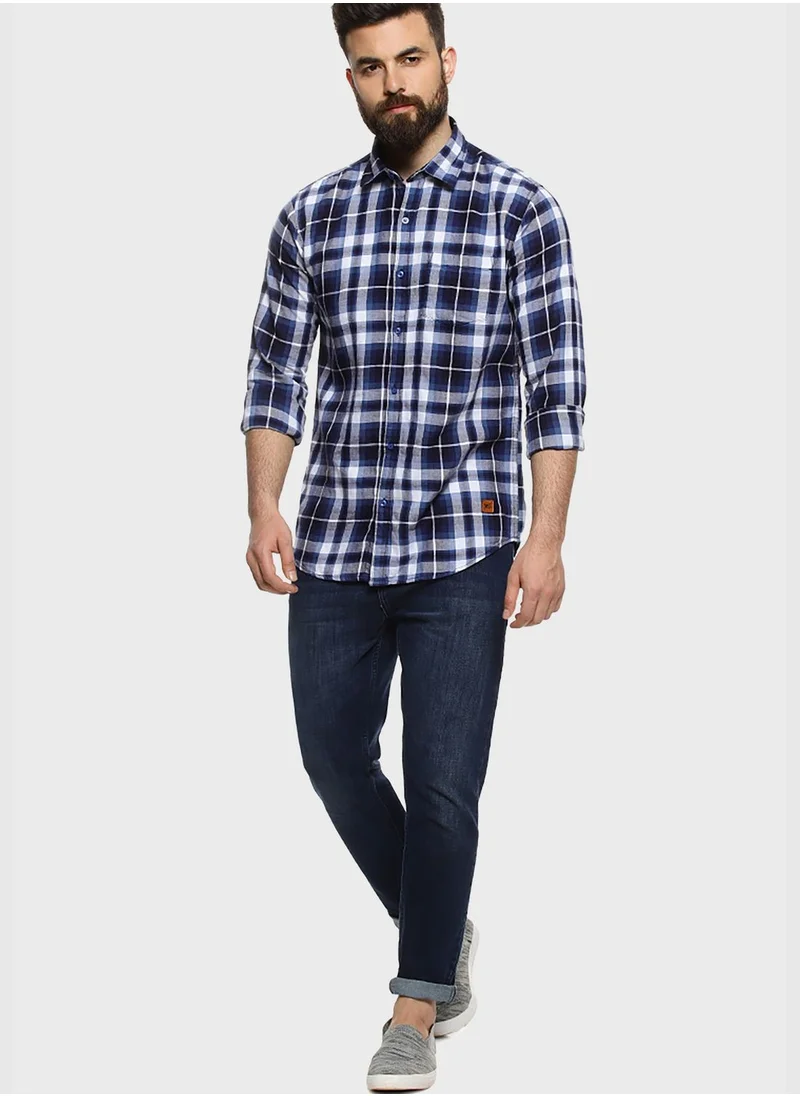 Campus Sutra Checked Regular Fit Shirt