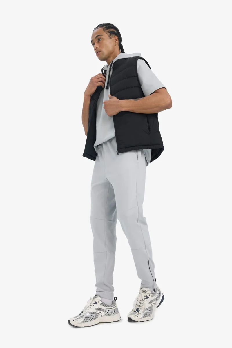 ديفاكتو DeFactoFit Slim Fit Waterproof Zippered Puffer Vest