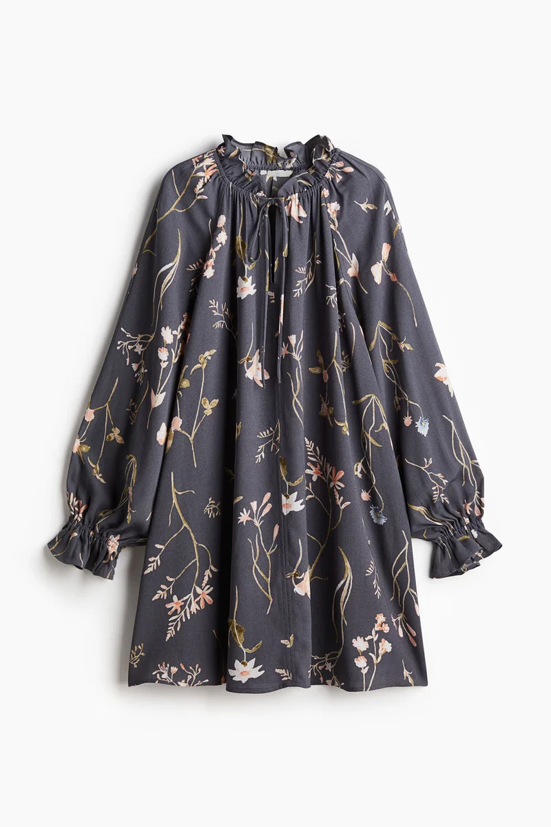 H&M Frilled-collar dress